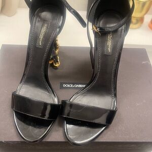 Dolce & Gabbana Glossy Black Heels